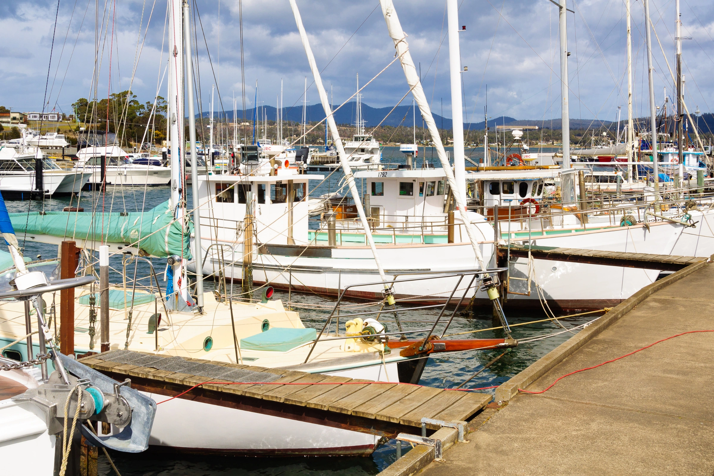 Triabunna,_Tasmania[1].webp